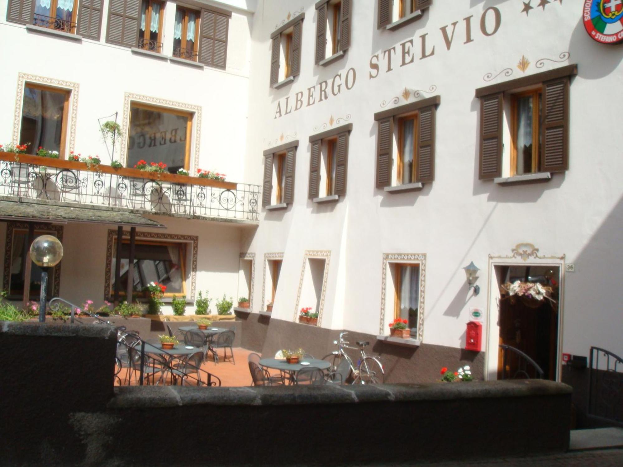 בורמיו Albergo Stelvio מראה חיצוני תמונה