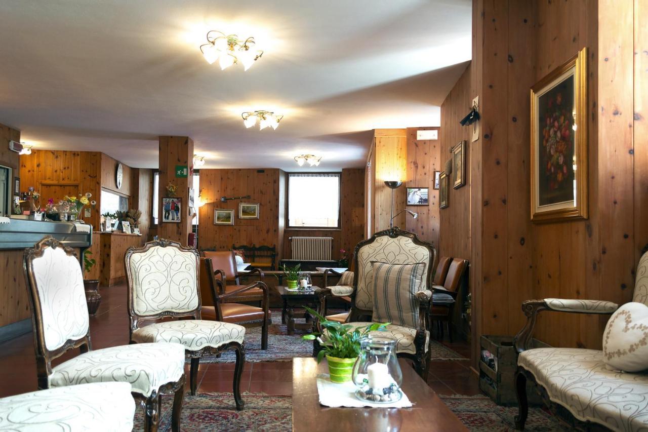 בורמיו Albergo Stelvio מראה חיצוני תמונה